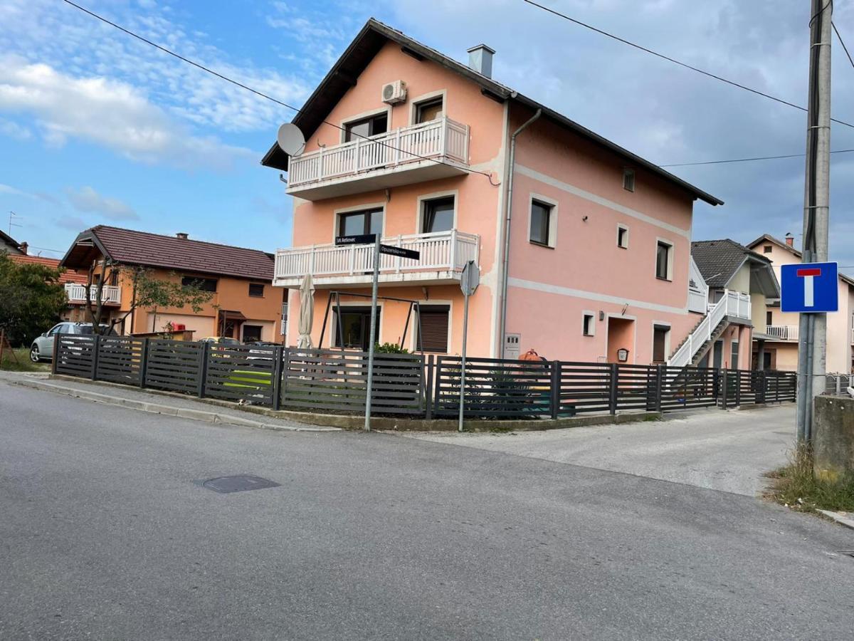 Komfort Apartman Bilivano Zagreb Luaran gambar